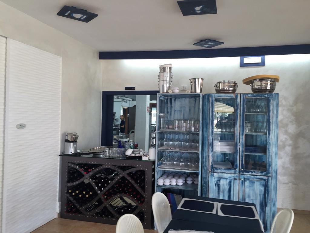 Sìnnai Hotel Villa Del Mare מראה חיצוני תמונה