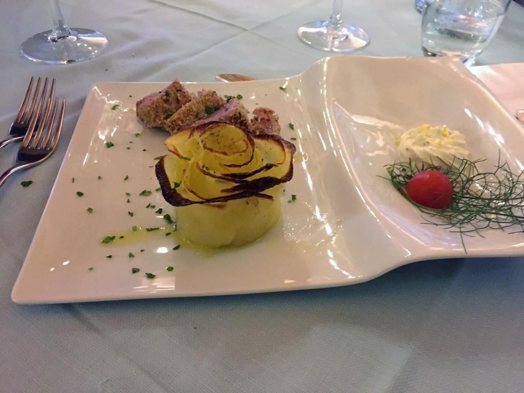Sìnnai Hotel Villa Del Mare מראה חיצוני תמונה