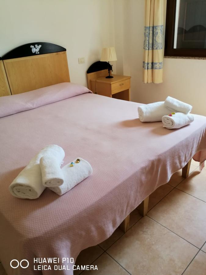 Sìnnai Hotel Villa Del Mare חדר תמונה
